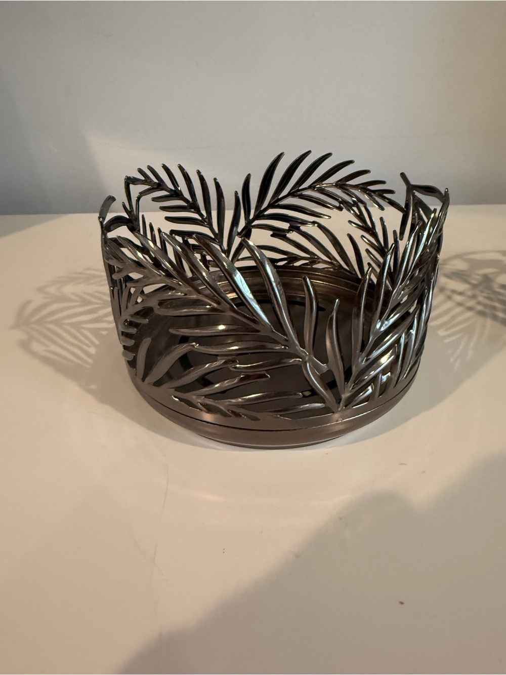 Bath & Body Works Metallic Leaf Openwork Bowl - Silver/Gray